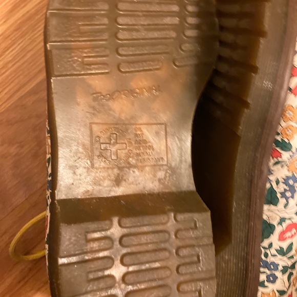 Dr. Martens x Liberty London floral oxfords - Picture 7 of 7